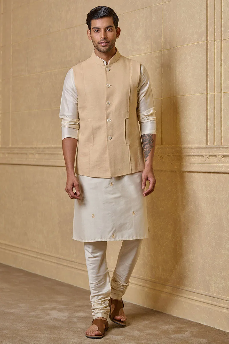 Cream Single Bundi With Inseam Pocket Detail