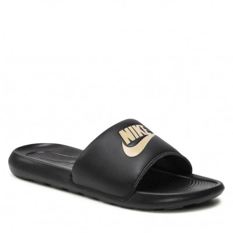 NIKE VICTORI ONE SLIDE