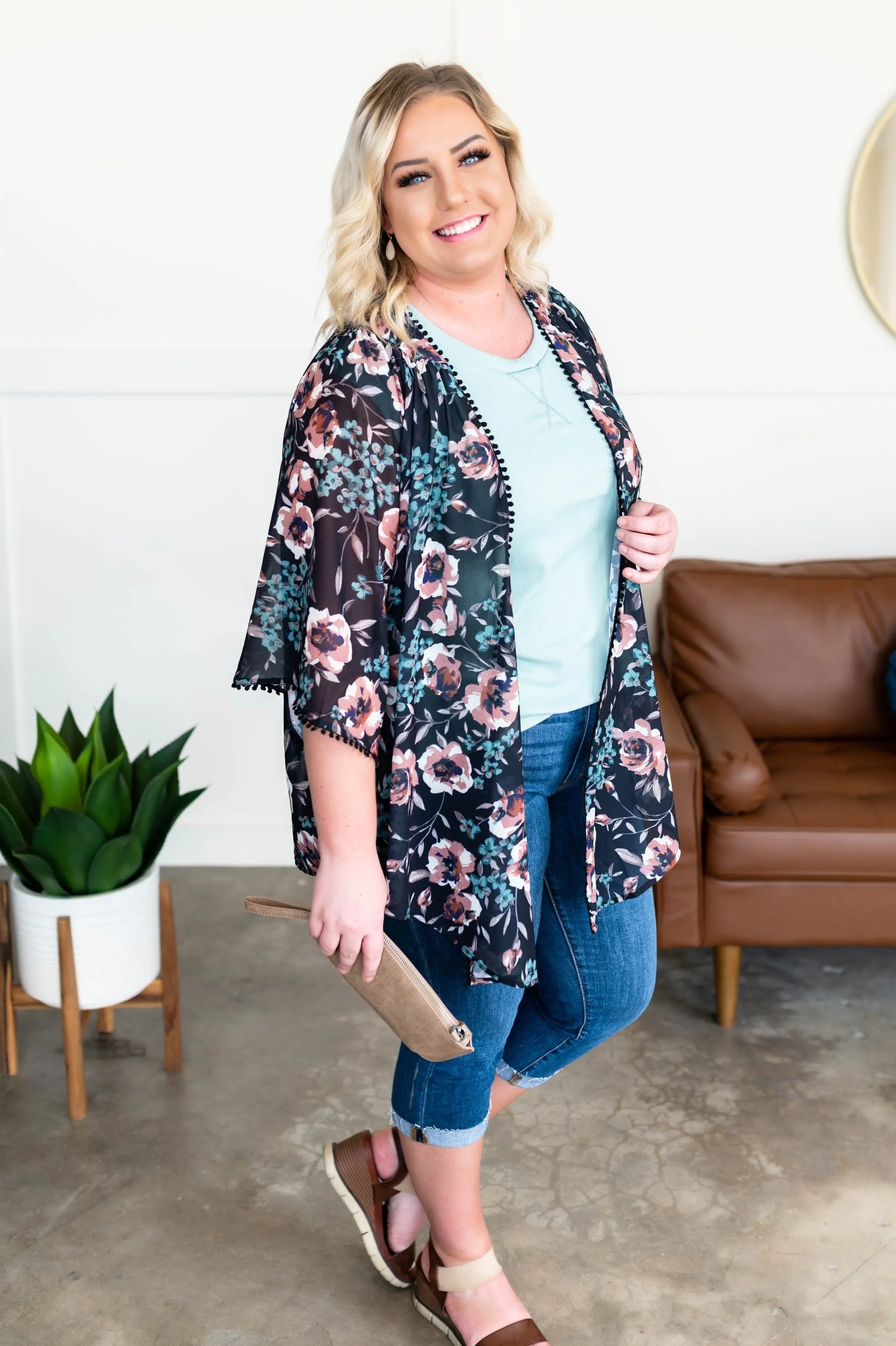 *Size S: Bet On The Dark Horse Floral Kimono