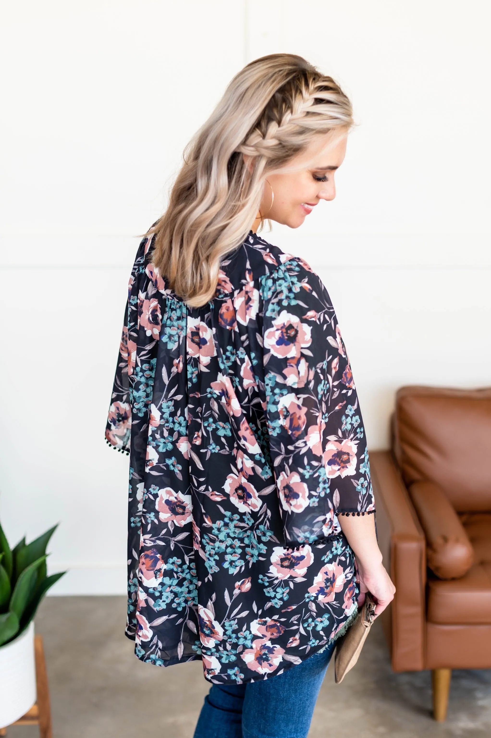 *Size S: Bet On The Dark Horse Floral Kimono