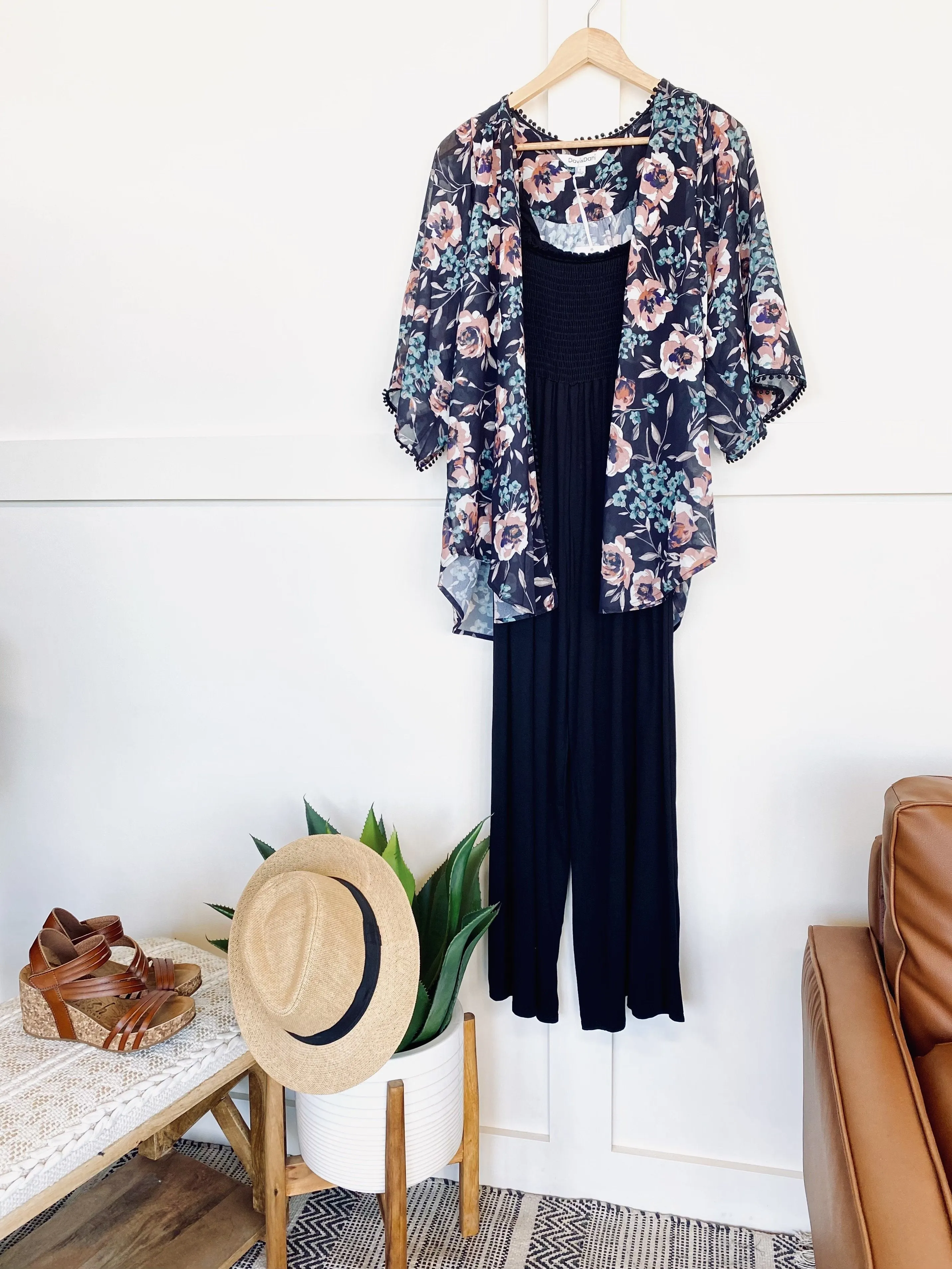 *Size S: Bet On The Dark Horse Floral Kimono