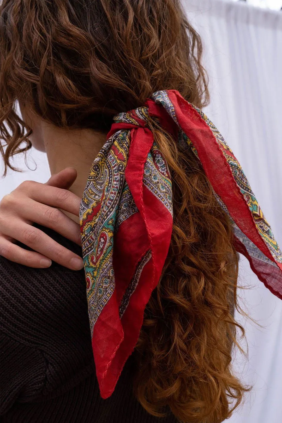 Vintage Freya Bandana in Chilli Paisley